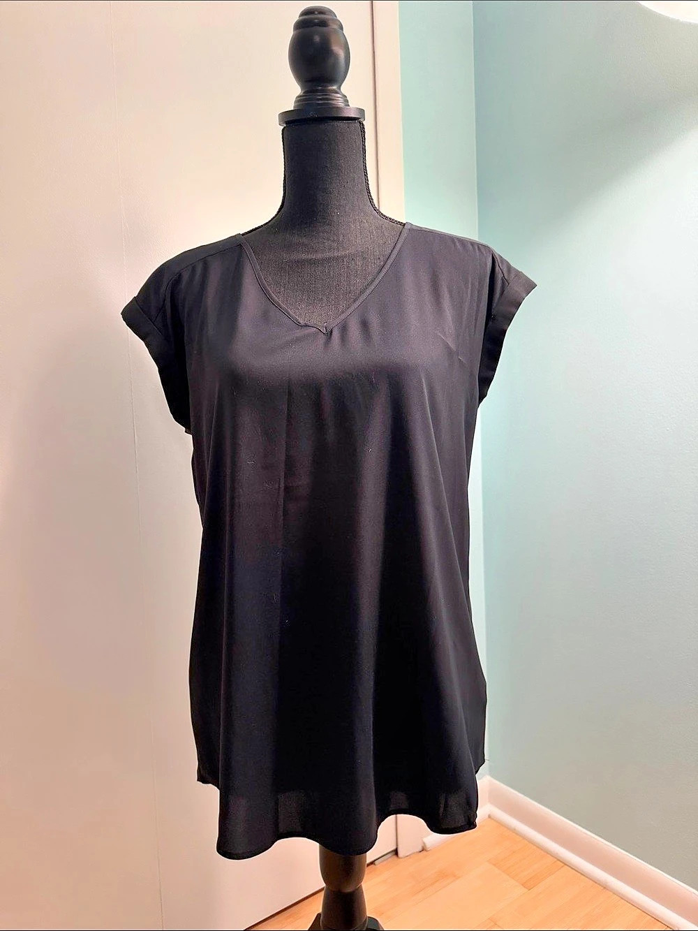 Express Black V-Neck Tunic size M